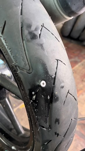 Elok elok keluar modal cacing kene keluar modal beli rim baru pulak😅 #daniagarageofficial #fyp #automotive #cacing #metanov | Dania Garage