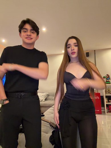 Miri Martínez: Bailes, Noticias y Más Tendencias