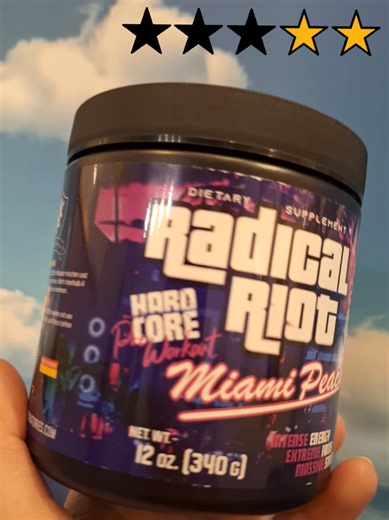 Radical Riot Pre-Workout Booster mit 300 mg Koffein und 340 g Inhalt. Gerade auf 11,20 € reduziert (ca. 22 % Rabatt) im TikTok-Shop. Kostenloser Versand, solange der Vorrat reicht. #tiktokshop #preWorkout #booster #radicalRiot #americanSupps