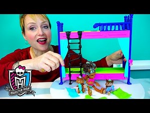 A Special Mommy & Gracie Sneak Peek at the Wolf Bunk Bed Doll & Playset | Unboxing | Monster High