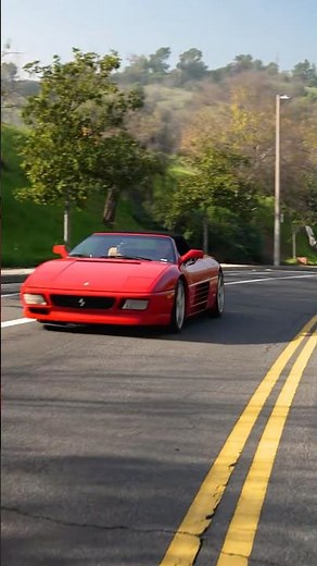 Ferrari 348 Spider 🔥 Le V8 italien qui hurle à ciel ouvert !