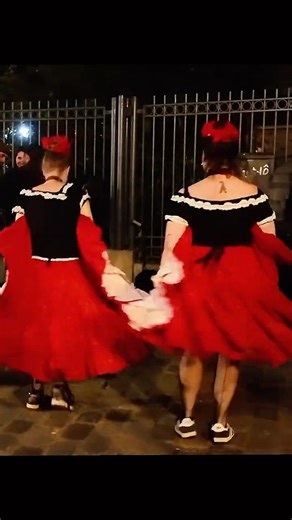 Street Performance Art in Paris | Live Cultural Dance #parisDance #montmartre