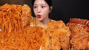 Spicy Carbo Buldak Ramen with KFC Fried Chicken & Sausages Mukbang ASMR | Boki Mukbang