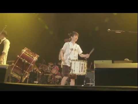 RADWIMPS - Yadokari [Official Live Video from "RADWIMPS Zettai Enmei Tour"]