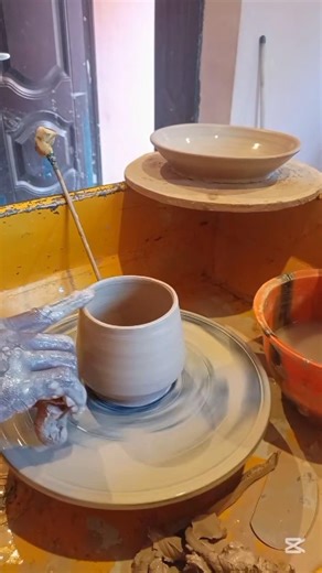 Making a clay Mug