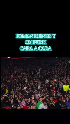 Roman Reigns y CM Punk: Cara a Cara en el Ring