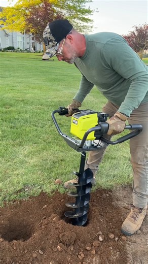 24K views · 115 reactions | “This cordless auger is GREAT. Hold on...