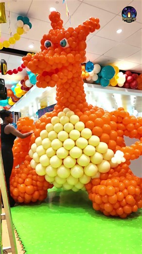 Balloon Sculptures in Florida | Charizard Pokémon Balloon Build