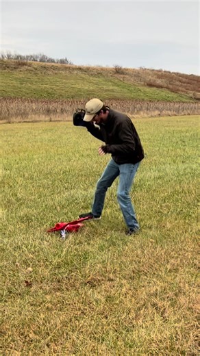 Rate The Landing of this Fast RC Jet! It’s So Quiet with Zero Throttle!! #rcjet #landing #rateme