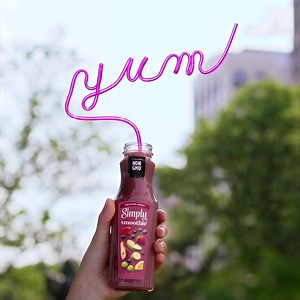 Forget about chopping, blending and cleaning – just grab a Simply Smoothie and go. | Simply Beverages