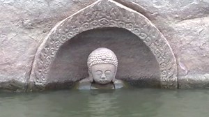 A sunken, 600-year-old Buddha has emerged from the water in China, and it could be just the tip of an untapped archaeological treasure trove http://cnn.it/2j1ii2c | CNN