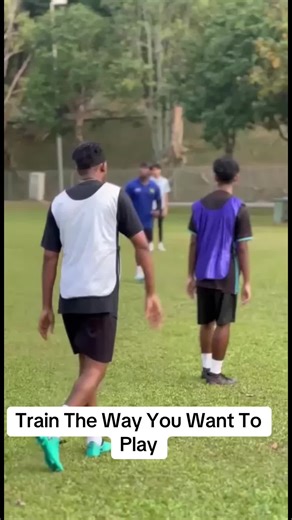 Improve Teamwork Skills in Soccer | Pass the Ball and Play Together