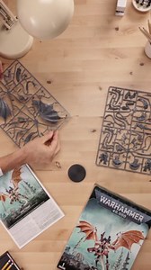 Games Workshop Warhammer 40k: Tyranids - Hive Tyrant or Swarmlord