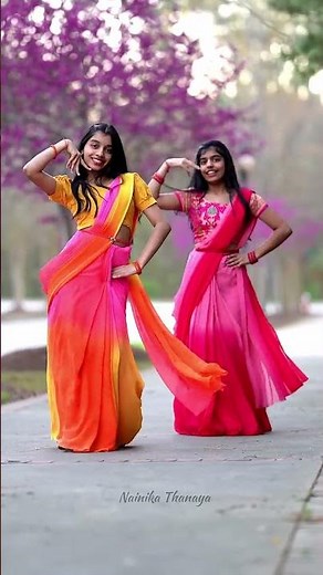 Gulaabi Sadi | Marathi Song