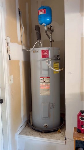 78K views · 619 reactions | Replacing an electric water heater and brining the new water heater up to current code standards. #plumbing #plumber #howto #diy #repair #fyp #trades | The Plumbers Plunger | Facebook