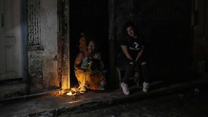 Cuban power grid collapses for fourth time as hurricane arrives