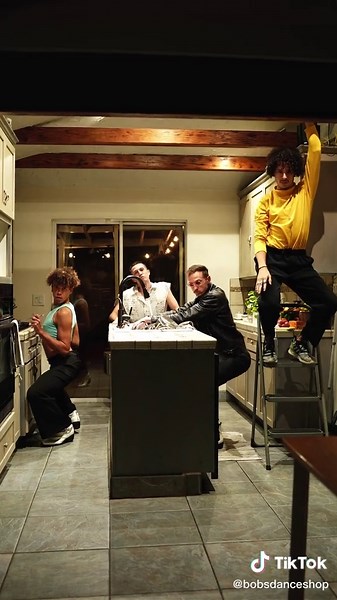 give me some! #dropitchallenge #dance #funny #fyp @Beyoncé