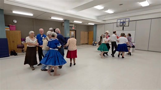 25 reactions | Mike Seurer calling She'll be Coming round the Mountain at Swingin' Singles 11/12 | Wayne Irwin | Facebook