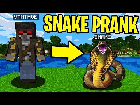 SCARY SNAKE PRANK IN MINECRAFT! - Minecraft Trolling Video