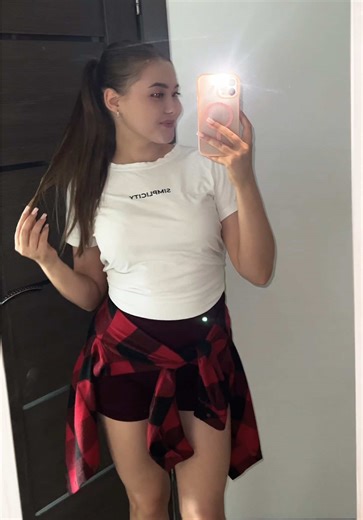 Відео користувача _lina.moore._ (@_lina.moore._) з композицією «Pretty (Sped Up) - MEYY»