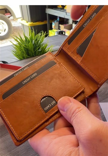 Premium Leather Bifold Wallet Review for Valentine's Day