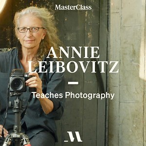 Lighting. Concepts. Post-production. In her studio and on location, Annie Leibovitz teaches you how to create timeless images. | MasterClass