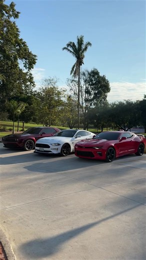 Comparativa de Muscle Cars: Mustang GT, Camaro SS y Challenger R/T