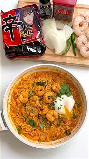 One-Pot Creamy Shrimp Mayo Shin Ramen Hack! 🦐🔥 #asmr #koreanfood #streetfood #cookingshorts
