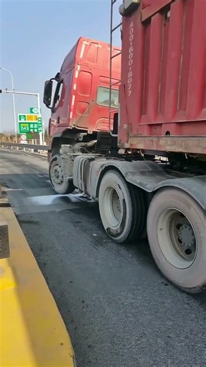 The Clever Hidden Hack Truckers Use to Avoid Tolls & Fees 🤫⚖️