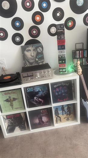 #brucespringsteen #vinylrecords #vinylcollection #vinylcommunity #🎶🎶 The River est un double-album de Bruce Springsteen, sortie en 1980 sur le label Columbia 🎶🎵🎶🎙️🎸🥁🔥