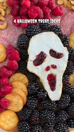 𝗣𝗼𝗿𝘁𝗶𝗮 𝗚𝗼𝗿𝗺𝗮𝗻 | 4 easy Halloween treats your little monsters will love 👻 🧀 Spooky Cheese: carve a "Scream" face + fill with jelly 🍎 Apple Teeth: apple... | Instagram