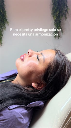Consulta de Armonización Facial con la Dra. Medina