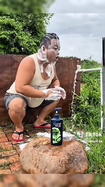 Chinese Funny Prank Video — Short Comedy Clip