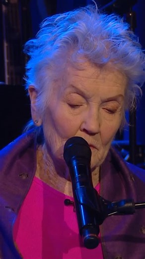 A truly special moment: Peggy Seeger performs the song she inspired, “The First Time Ever I Saw Your Face” 💫 #LateLate | The Late Late Show