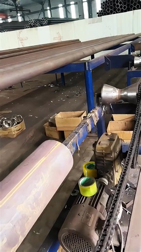 High-Density Polyurethane Foam Insulated Pipes One-Step Process Tired of slow, error-prone insulated pipe production? Upgrade to our high-density polyurethane foam insulated pipes one-step process—the game-changer for efficient, high-quality pipeline manufacturing! This integrated tech fuses working pipe prepping, PU foam injection, and HDPE jacket forming in a single continuous operation. No fragmented steps, no delamination risks—just uniform insulation layers, tight bonding, and precise dimen