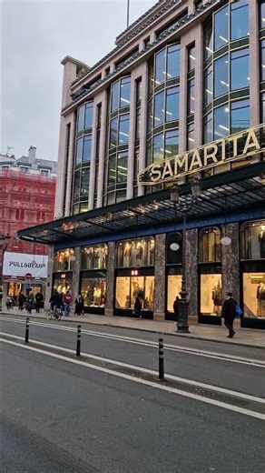 Somewhere in Paris #paris #travel #parisroad #parisvlogger #parisdiaries #parisstyle #shopping