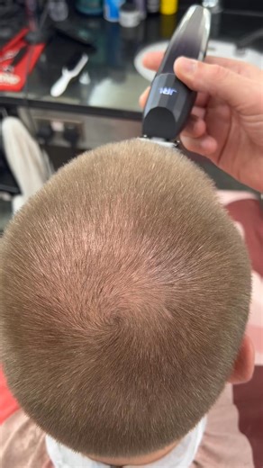 #shave #bald #zero #buzz #buzzcut #gone #alloff #satisfying #oddlysat... #fblifestyle | Jord the barber33