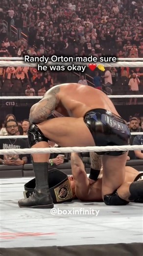 Randy Orton broke character to check on Cody Rhodes❤️👏