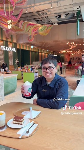 Explore the Largest Starbucks Reserve in Taiwan