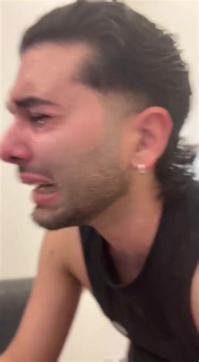 @ORRY my femboi is crying 😭 Leave Orry Alone