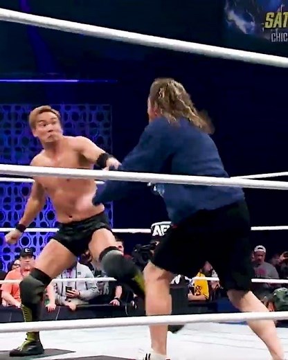 #KennyOmega is here! #AEWDynamite