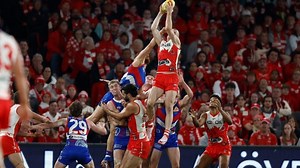 Wow, Warner: Chad takes to clouds in super speccy