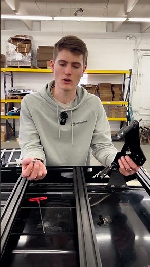 Mounting Traction Boards to Your Roof Rack #howto #tractionboards #offroading #overlanding #roofrack
