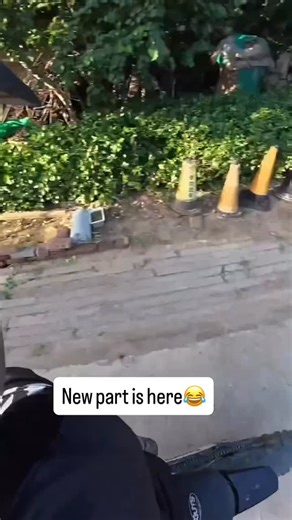 Meme_ing fool on Instagram: "Your favourite reel is back😂"