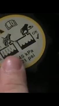 How to add Coolant and Anti Freeze to your Land Rover Discovery Sport. Quick simple instructions !!