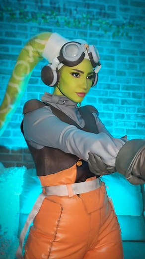 Space Mommy Hera Cosplay Showcase