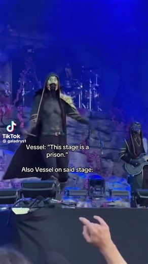 Vessel's Unique Performance: A Dance Floor Prison