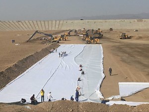 [Hot Item] Geotextile Fabric for Embankment Slope Strengthen Layer