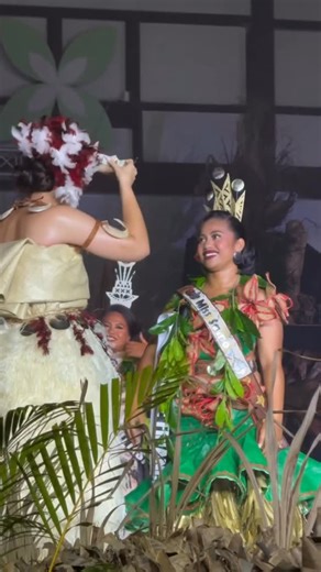 We have a winner👑 Congratulations to the new Miss Samoa🇼🇸 2025–2026 📸 @evenicarruthers #MissSamoa #Samoa #Pageant #FBLifestyle #TonganStallion | Louis Ova