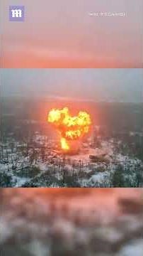 Russian soldiers flee after Ukrainian FPV drone destroys their tank